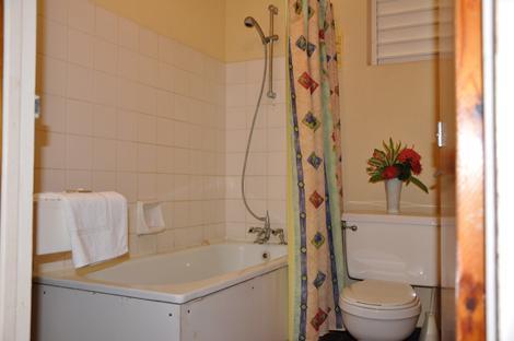 Carib Blue Apartments Oistins Cameră foto